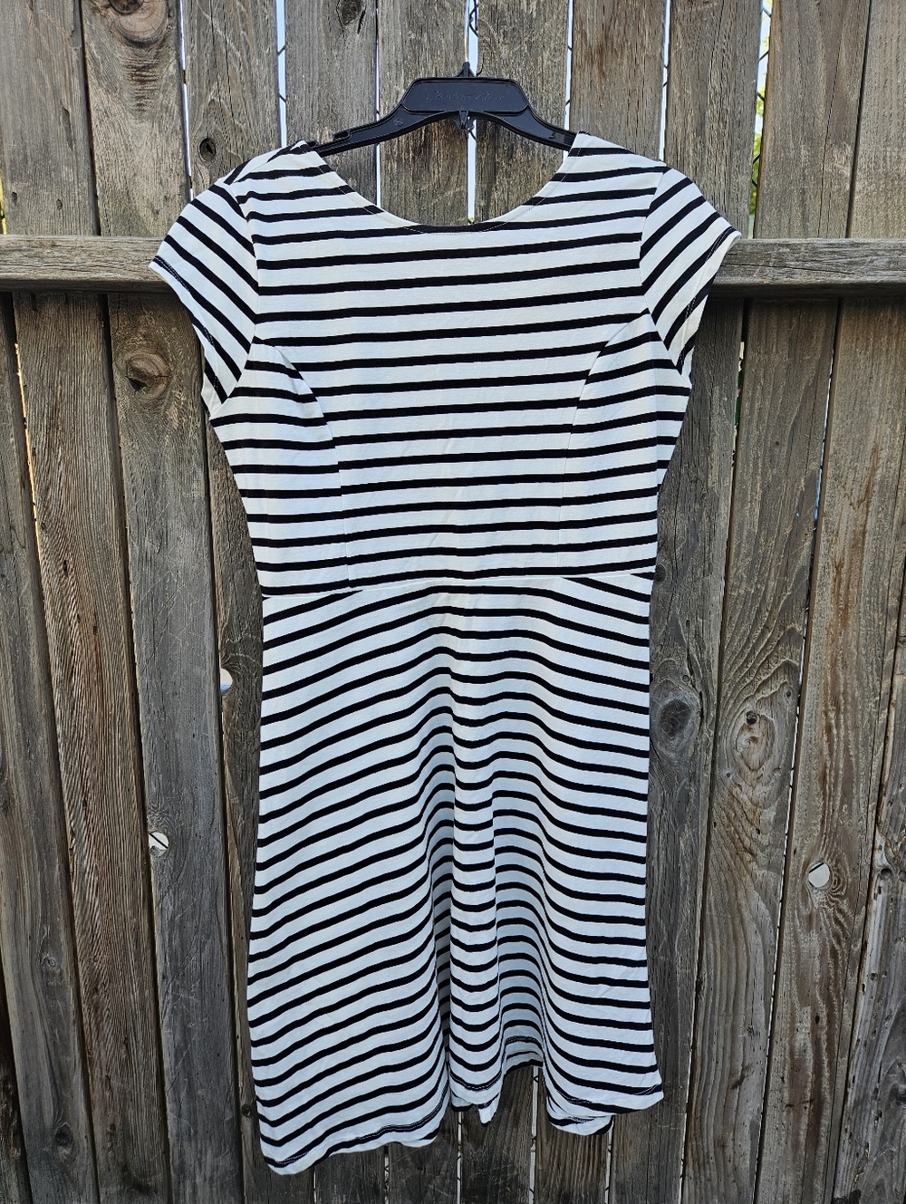 Old Navy Classic Black and White Striped Casual Dress Women's Size M - Picture 3 of 16